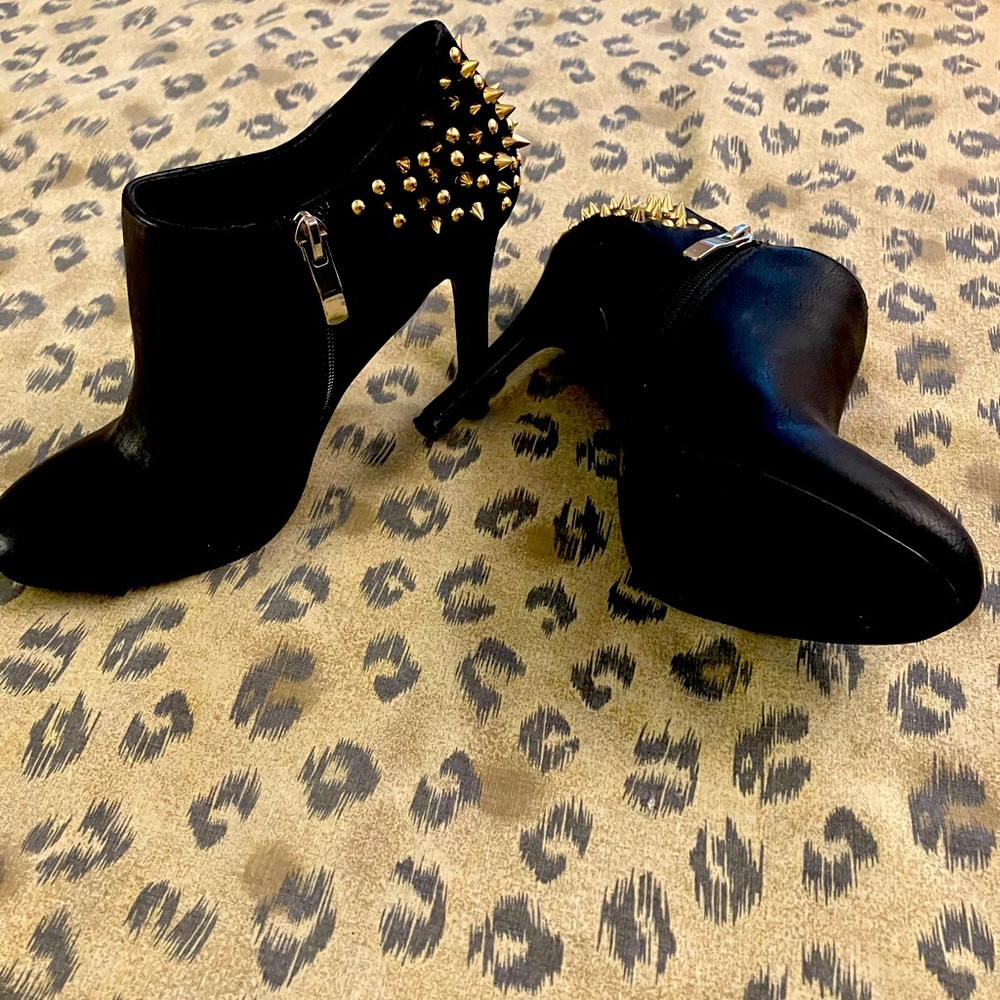 Jessica Simpson Spiked Heels